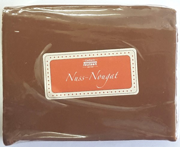 Nuss-Nougat, geschnitten